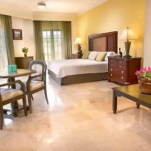 https://los-itzaes.allrivieramayahotels.com