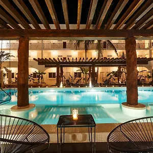 Hm 4*, Playa del Carmen Meksyk