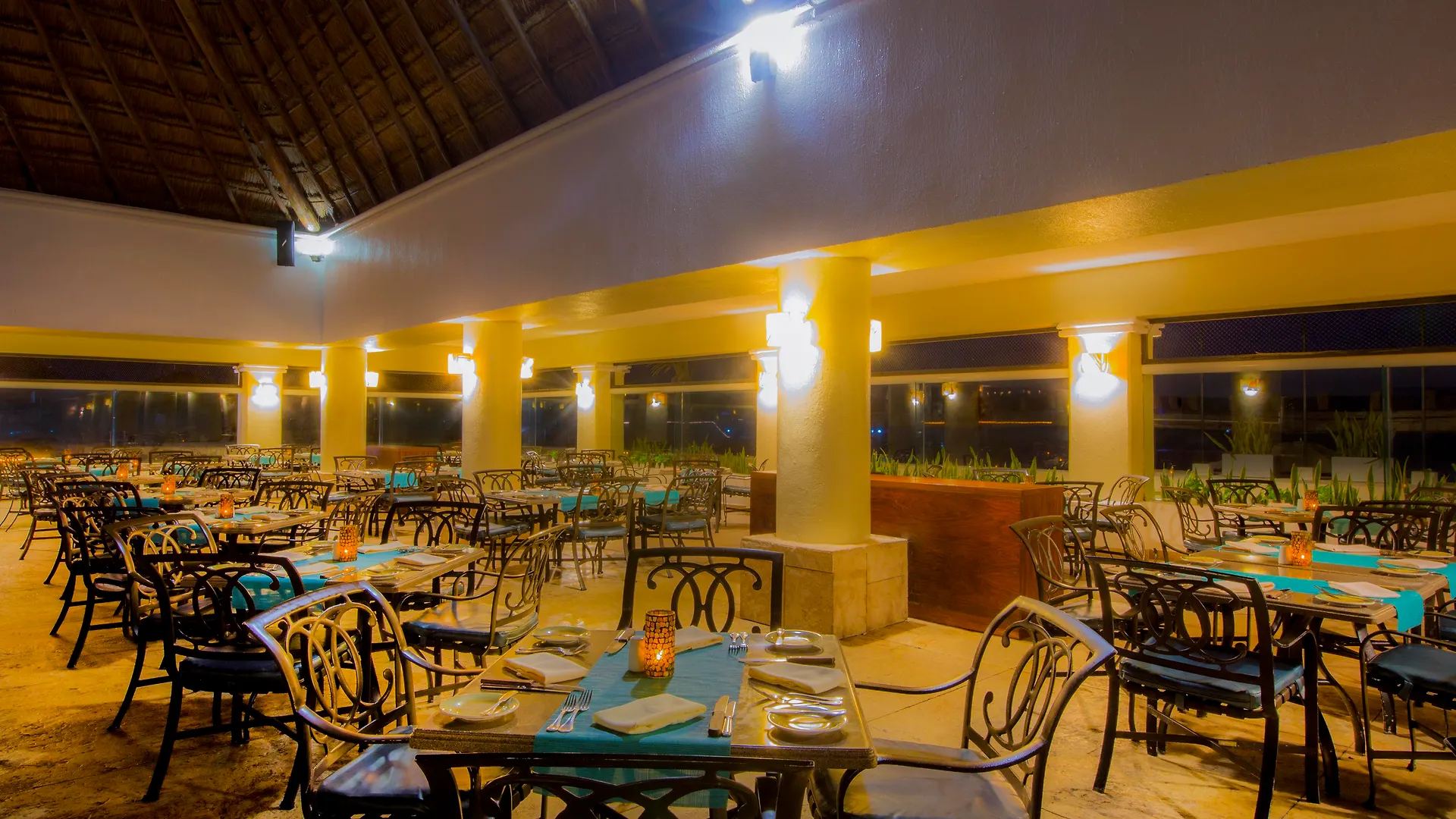 Moon Palace Cancun Alfredo V. Bonfil